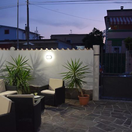 Sweet Dream Rome Airport Rooms Fiumicino Exterior photo